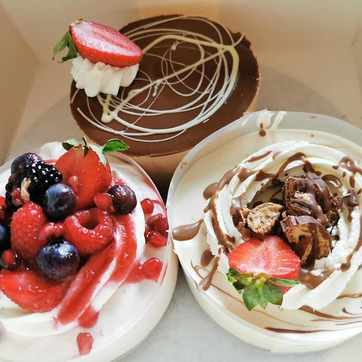 6x Chilled Cheesecakes - Build Your Own Box