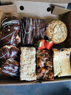 Cheesecake Extras Box