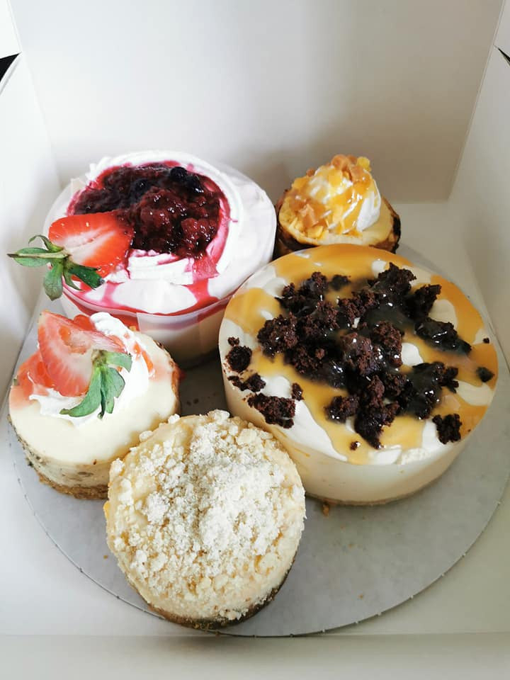Family Cheesecake Selection Box