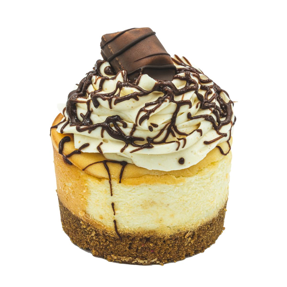 Kinder Bueno Baked Cheesecake, included in this box